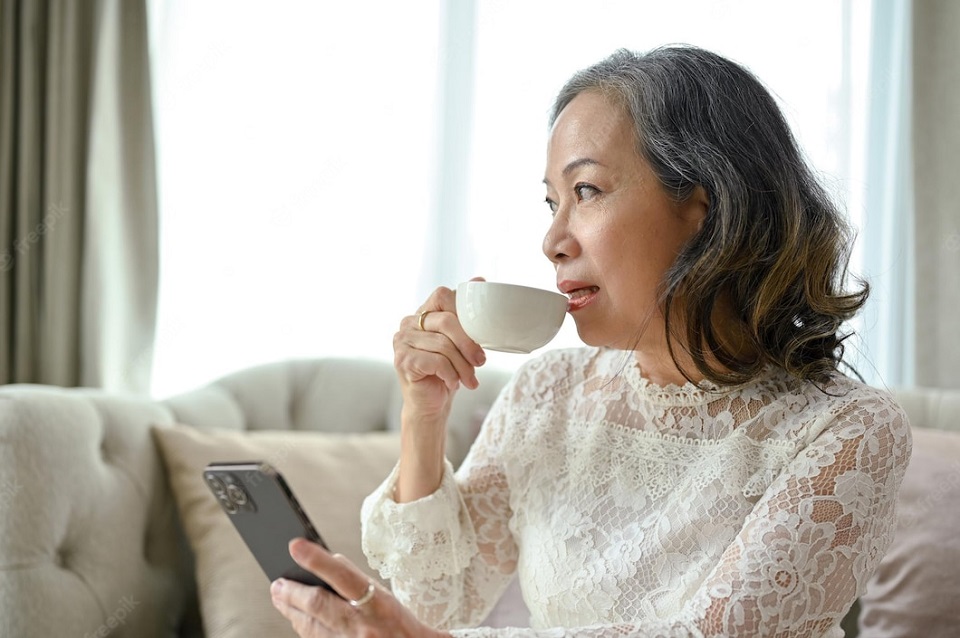 女性50歲 比30歲過得更好!擁抱真實年齡不再拼命留住青春 4個成熟女性特質