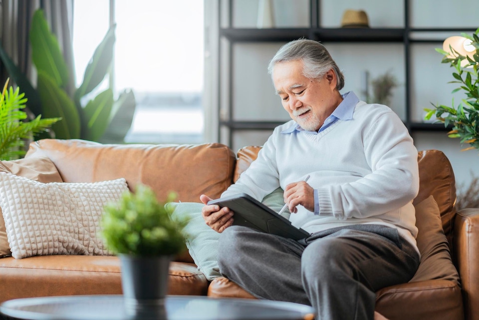 退休強積金 安排|65歲可一筆過/ 分期提取、60歲一原因可提早領 (附申請表格)