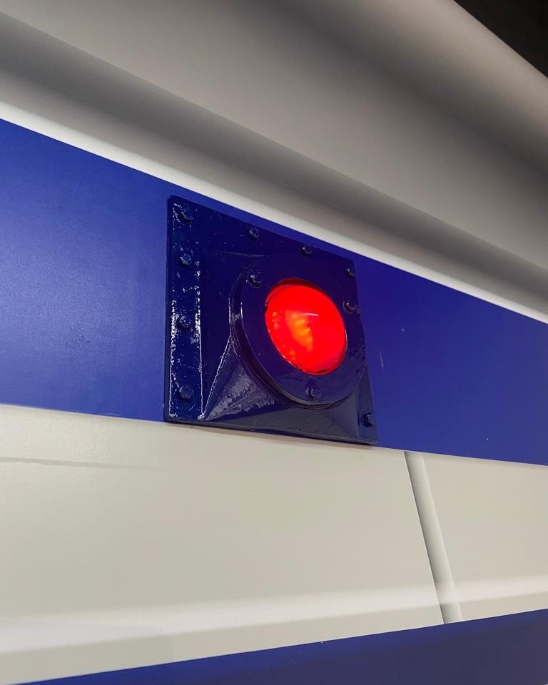 退役港鐵-烏蠅頭.-指示燈