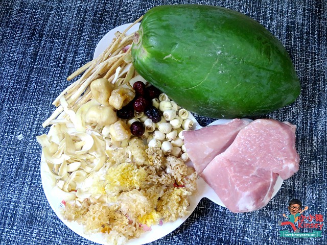 青木瓜百合蓮子雪耳瘦肉湯2