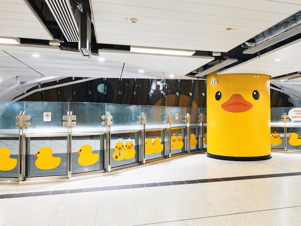 橡皮鴨-金鐘站2