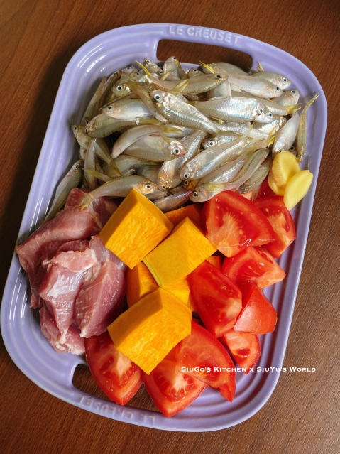 番茄南瓜梭羅魚蜆湯-材料