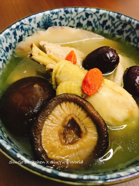 淮杞紅棗花菇鮮雞湯