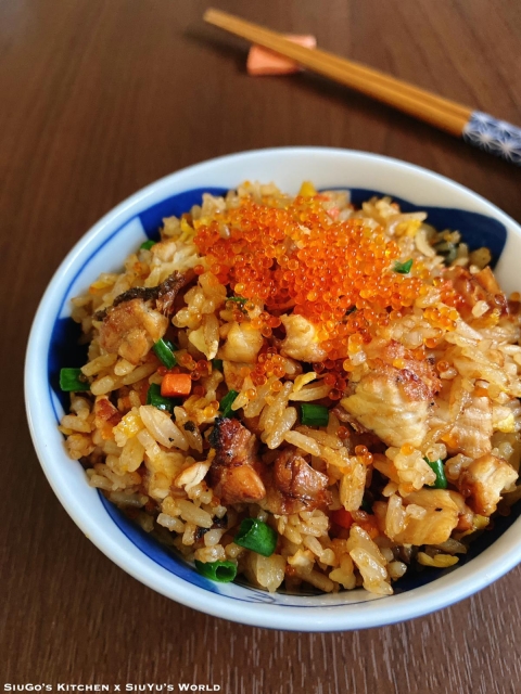 蟹籽鰻魚炒飯